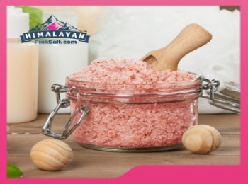 Himalayan Pink Salt Bath Image